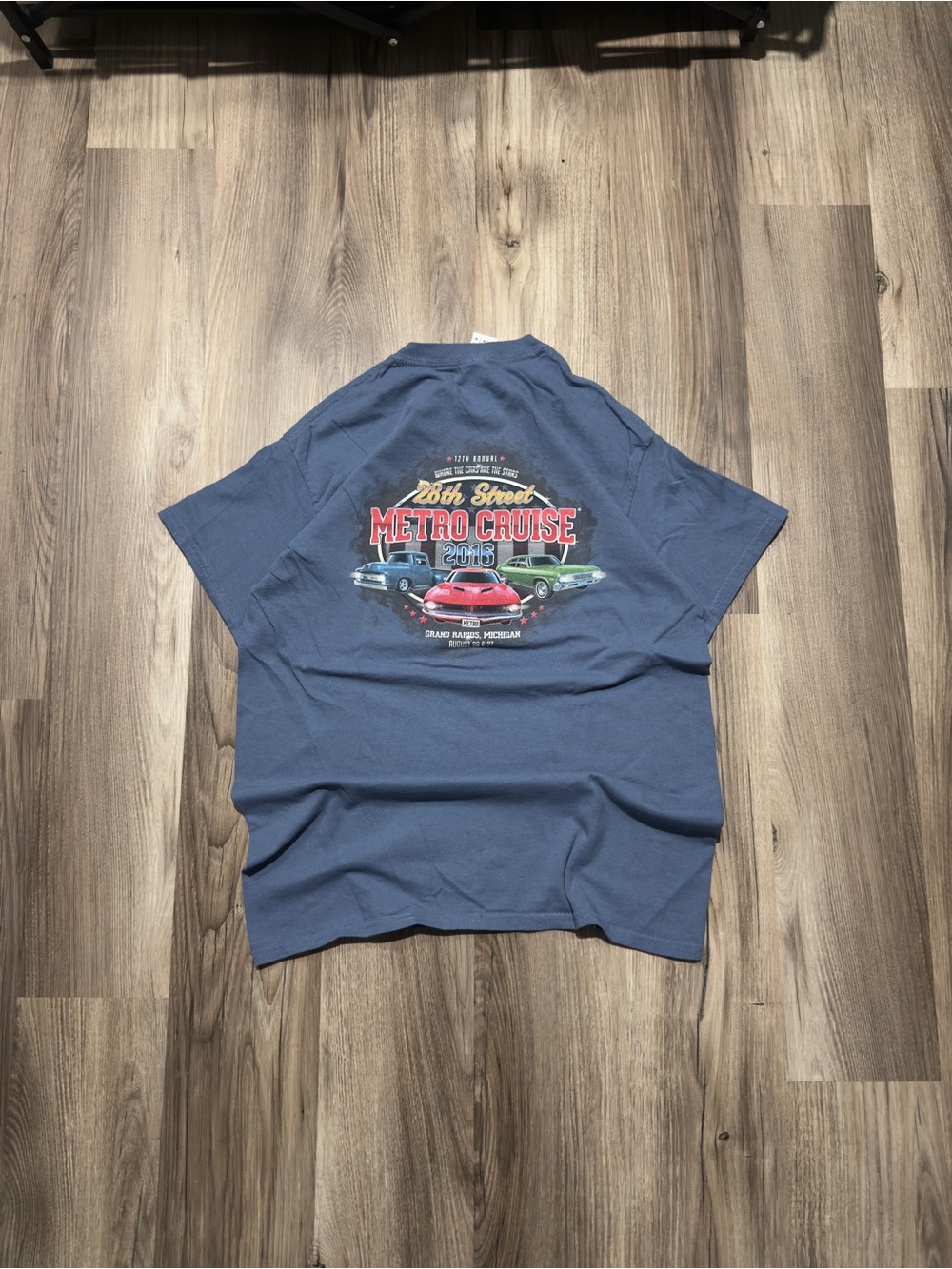 Metro Cruise Grand Rapids Car Show Shirt • Size M